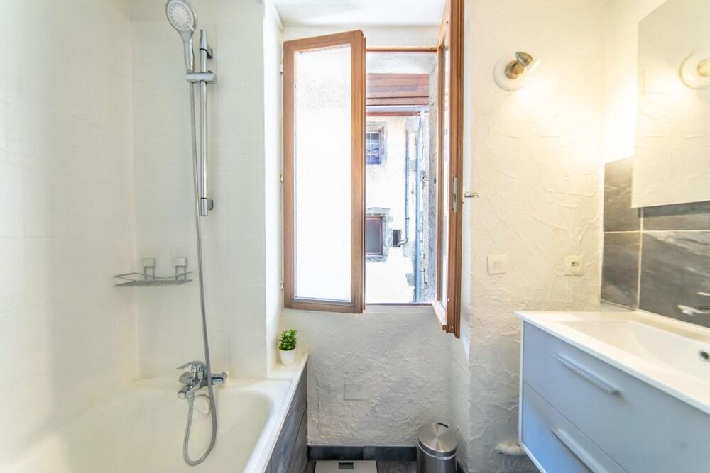 Le Saint Jean - Appartement Rue Carnot Pour 2 - 4 Pers Annecy Exterior photo